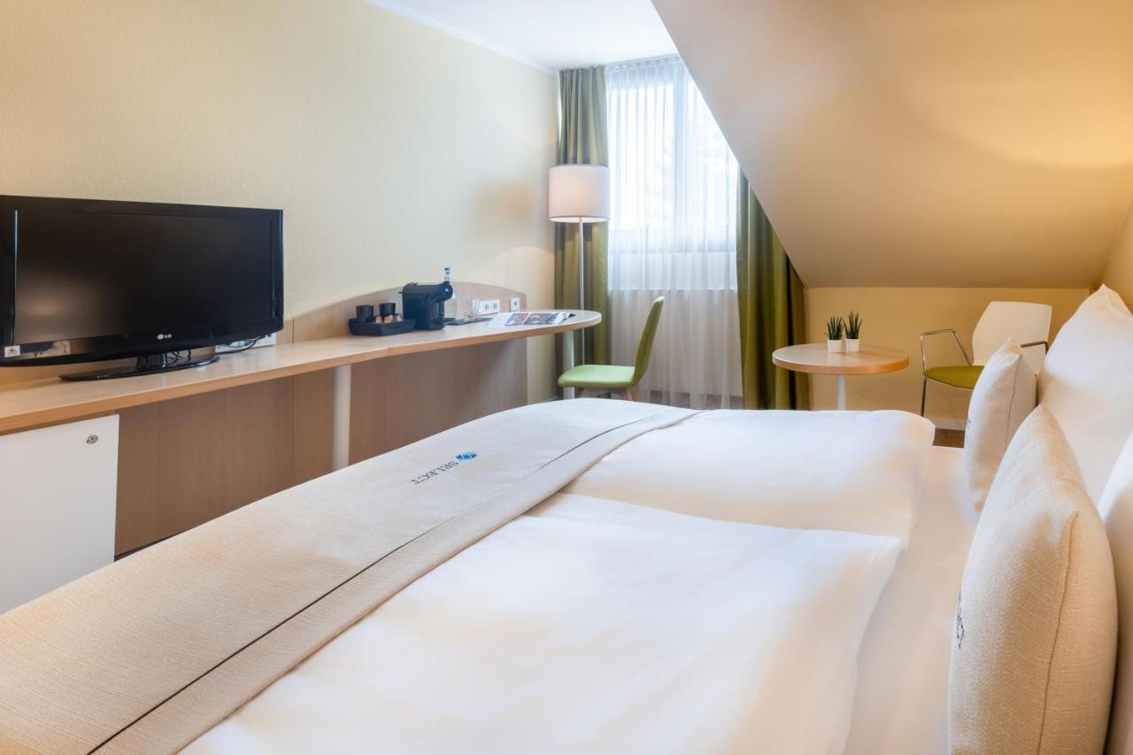 Select Hotel Erlangen Buitenkant foto