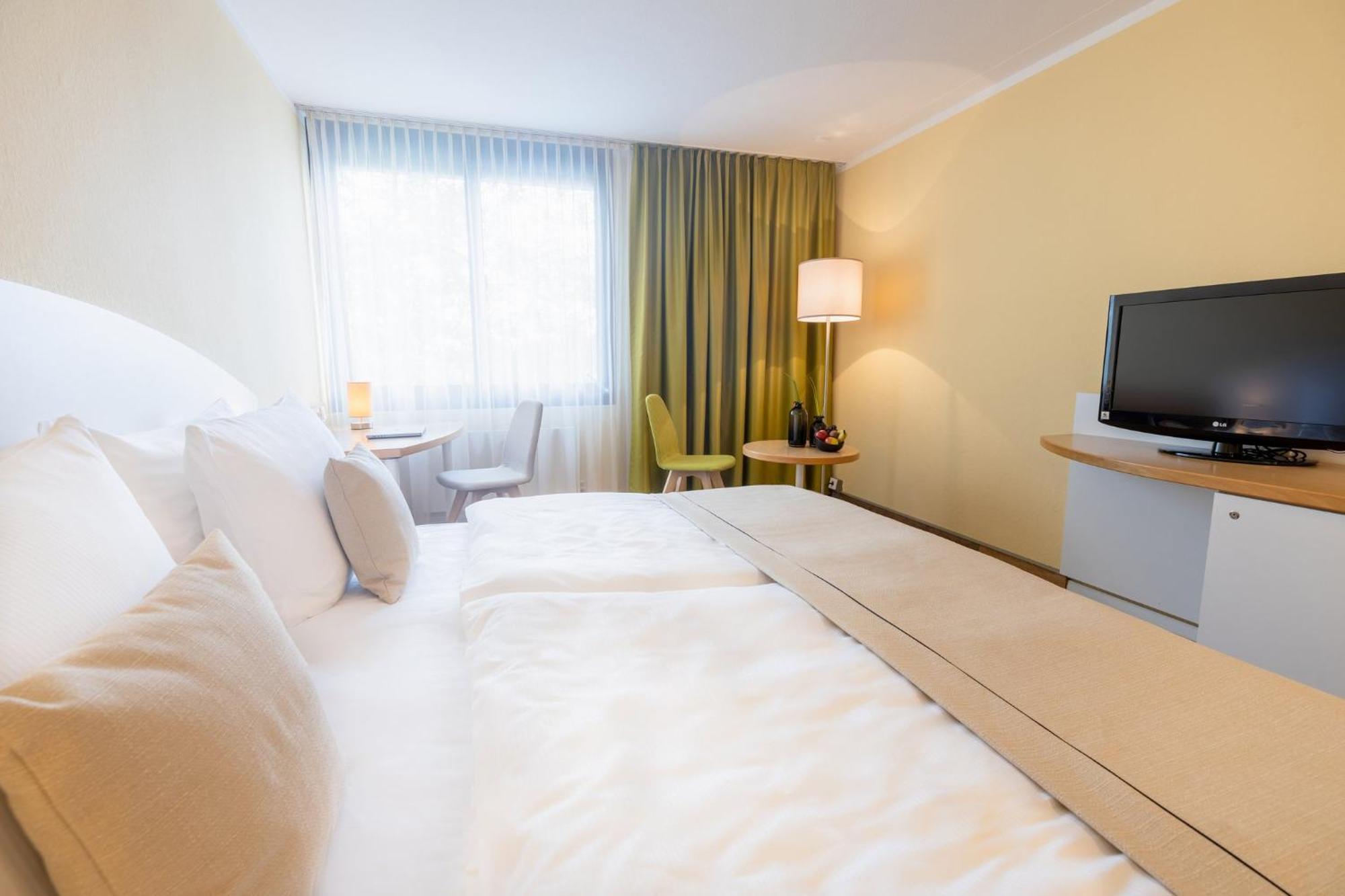 Select Hotel Erlangen Buitenkant foto