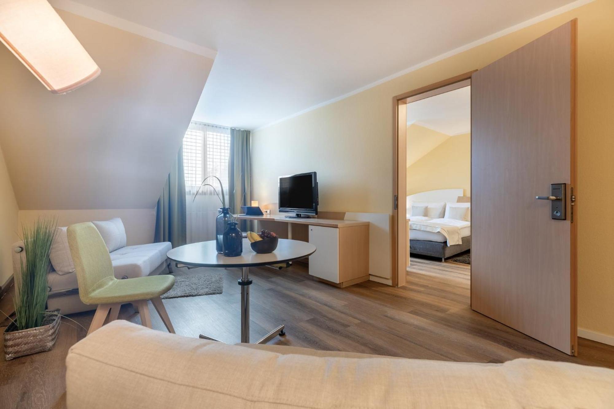 Select Hotel Erlangen Buitenkant foto